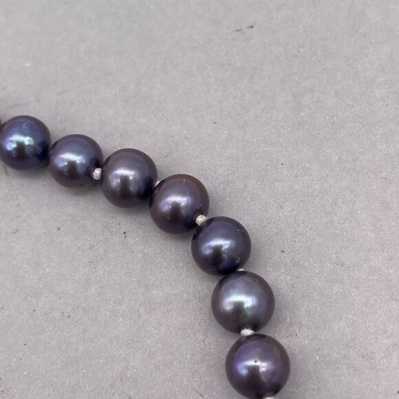 14K 585 Gold Clasp Pearl Necklace Fish Hook Closure 17.5 Inches - Picture 5 of 8